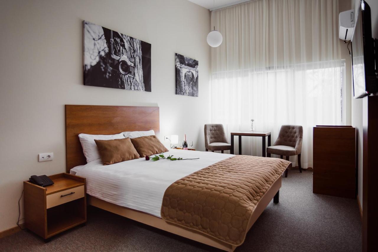 Sajam Garni Hotel Λέσκοβατς Εξωτερικό φωτογραφία