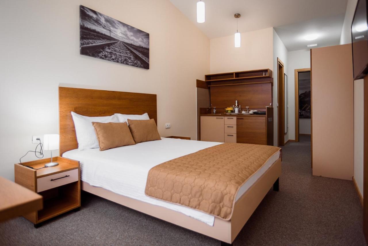 Sajam Garni Hotel Λέσκοβατς Εξωτερικό φωτογραφία