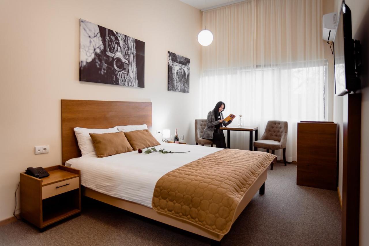 Sajam Garni Hotel Λέσκοβατς Εξωτερικό φωτογραφία
