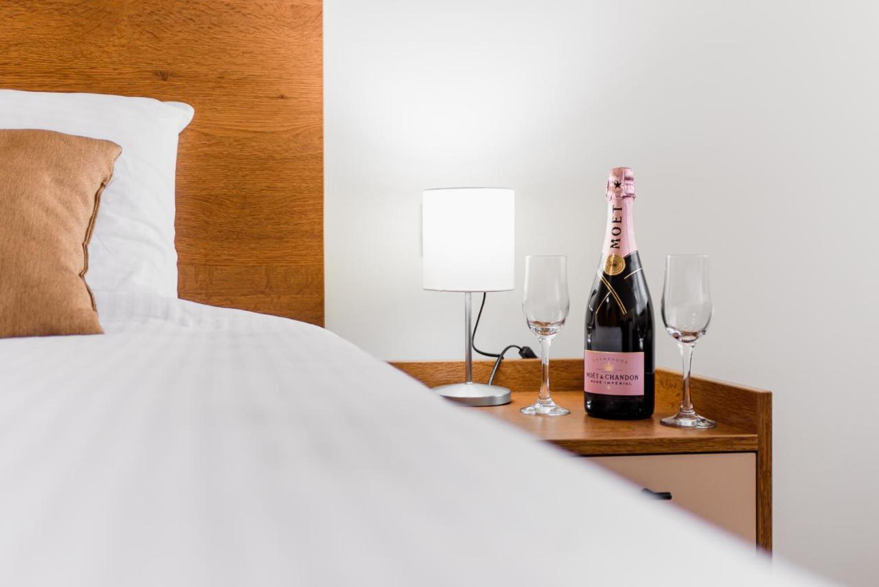 Sajam Garni Hotel Λέσκοβατς Εξωτερικό φωτογραφία